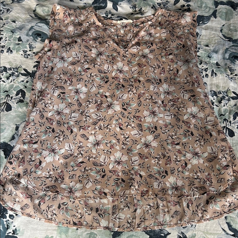 Pleione Floral Blouse - Pink and White